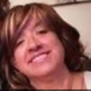 Meet your Posher, Debra